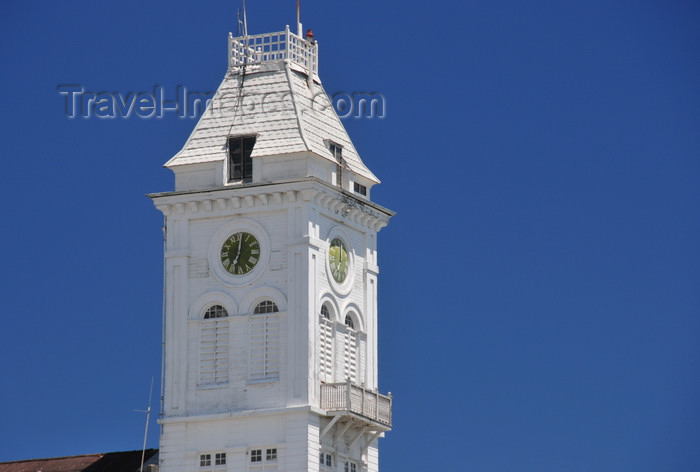 zanzibar35: Stone Town, Zanzibar, Tanzania: clock tower of the House of Wonders, once used as a lighthouse - Beit Al-Ajaib - Mizingani Road - photo by M.Torres - (c) Travel-Images.com - Stock Photography agency - Image Bank