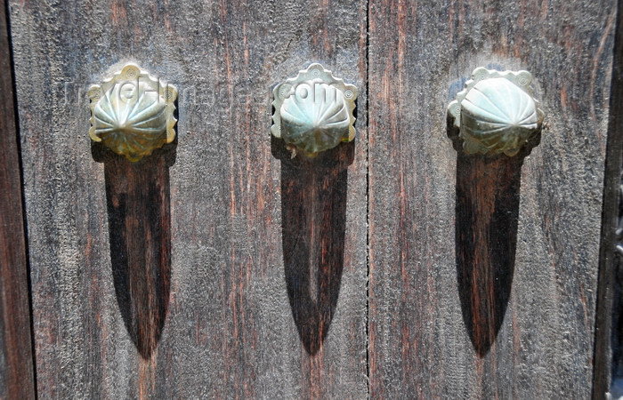 zanzibar37: Stone Town, Zanzibar, Tanzania: brass spike on a carved door - Palace museum - Beit el-Sahal - Forodhani, Mzingani road - photo by M.Torres - (c) Travel-Images.com - Stock Photography agency - Image Bank