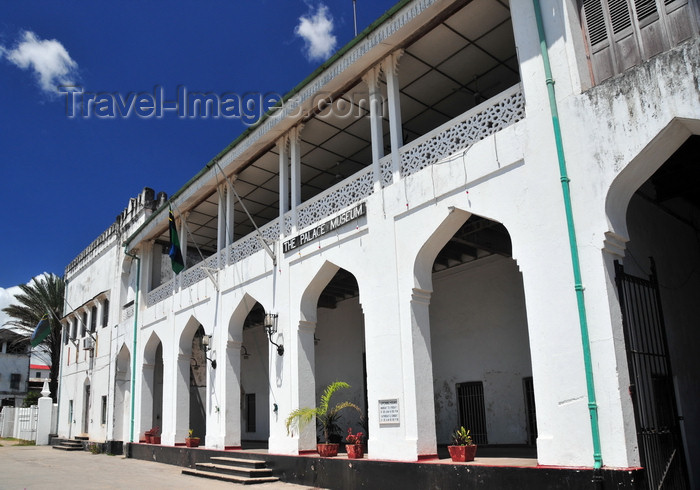 zanzibar38: Stone Town, Zanzibar, Tanzania: Palace museum - Beit el-Sahel - Arabic-style architecture - Forodhani, Mzingani road - photo by M.Torres - (c) Travel-Images.com - Stock Photography agency - Image Bank