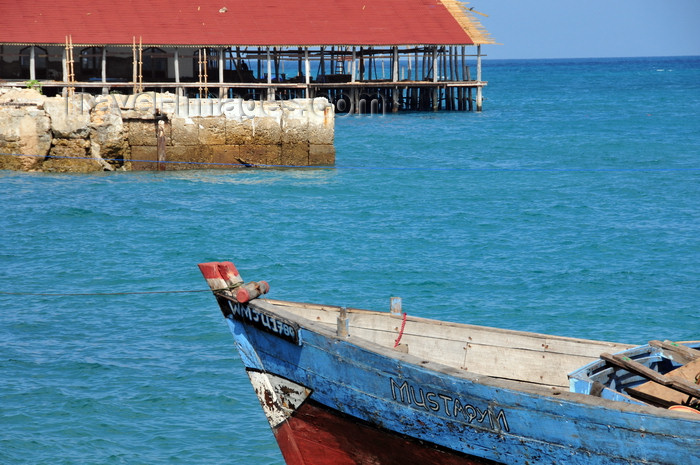 zanzibar48: Stone Town, Zanzibar, Tanzania: boat prow in front of Forodhani Park - seen from Mizingani Road - photo by M.Torres - (c) Travel-Images.com - Stock Photography agency - Image Bank