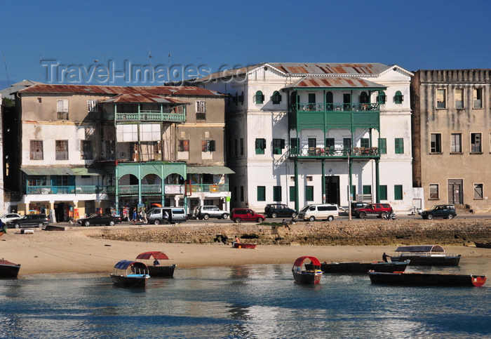 zanzibar77: Stone Town, Zanzibar, Tanzania: Old Customs house and neighbouring buildings - seafront historic architecture - Mzingani road - photo by M.Torres - (c) Travel-Images.com - Stock Photography agency - Image Bank