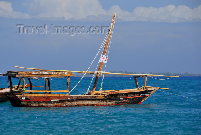 zanzibar81: Stone Town, Zanzibar, Tanzania: Nakupenda Isles Safari - Dhow 'Salama' flying the Sardinian flag - Shangani - photo by M.Torres - (c) Travel-Images.com - Stock Photography agency - Image Bank