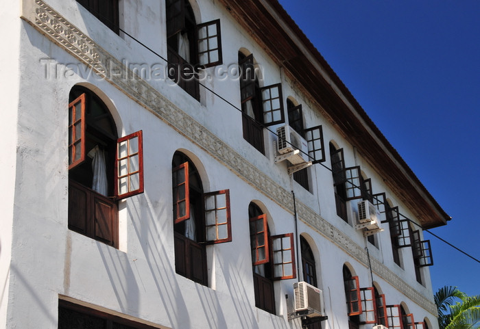 zanzibar92: Stone Town, Zanzibar, Tanzania: Abuso Inn, a traditional hotel in Shangani street - photo by M.Torres - (c) Travel-Images.com - Stock Photography agency - Image Bank