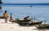 Papua New Guinea - Alcester island - Trobriand Islands: boats on the beach (photo by G.Frysinger)
