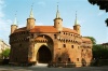 Poland - Krakow / Caracovia / Crakow / Krakau (Malopolskie): the Barbican - Cracow's Historic Centre - Unesco world heritage site  (photo by J.Kaman)