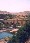 Torre de Moncorvo: bridge on the river Sabor - ponte sobre o rio Sabor - photo by M.Durruti