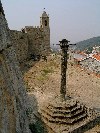 Penamacor: the castle and the pilory / o castelo e o pelourinho (photo by Angel Hernandez)