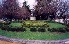 Portugal - Oliveira do Hospital: manicured garden - jardim - photo by M.Durruti