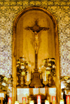 Portugal - Algarve - Olho: Our Lady of the Rosary church - main church - niche with 'Nosso Senhor dos Afltitos' - igreja matriz - photo by M.Durruti