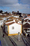 bidos, Portugal: narrow streets leading to the castle - ruas estreitas conduzindo ao castelo, looking north - vista da vila e do castelo a partir do extremo sul da muralha - photo by M.Durruti