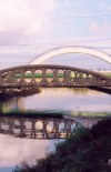 Portugal - Sacavm (concelho de Loures): Rio Tranco - arcos em competio / competing arches - river Tranco - photo by M.Durruti