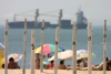 Santo Amaro de Oeiras: na praia / on the beach (photo by C.Blam)