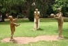 Portugal - Cascais: esttuas - Parque Marechal Carmona / statues playing - Marechal Carmona park (photo by C.Blam)