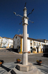 Portugal - Sardoal: the pillory - pelourinho - photo by M.Durruti