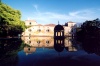 Arrabida (Concelho de Setbal): an old manor-house - pond - velho palacete, actualmente alojamento de turismo rural - photo by M.Durruti
