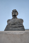 Portugal - Montijo: fishermen monument - monumento aos pescadores do Tejo - photo by M.Durruti