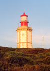 Cape Espichel (Concelho de Sesimbra), Portugal: the lighthouse - o farol do Cabo Espichel - photo by M.Durruti