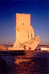 Portugal - Lisbon: monument to the 'Discoveries' - boat of stone /o Monumento das Descobertas - arquitecto Cotineli Telmo - photo by M.Durruti