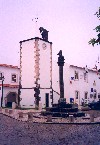 Portugal - Aljubarrota (Concelho de Alcobaa): the pilory / o pelorinho - photo by M.Durruti