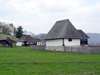 Romania - Rmnicu Vlcea: rural scenario - Oltenia - Lesser Wallachia - Vlcea County - photo by C.Cretu