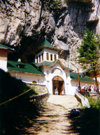 Romania - Muntii Bucegi: Ialomicioara monastery and cave - Southern Carpatians - photo by R.Ovidiu
