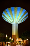 Riyadh, Saudi Arabia: water tower at night - Al-Watan Park, Wazir Street / King Saud Rd, Al Futah - photo by M.Torres