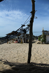 Cap Skirring, Oussouye, Basse Casamance (Ziguinchor), Senegal: hammock at a fisherman's restaurant, everyday life / Restaurante de um pescador, vida quotidiana - photo by R.V.Lopes