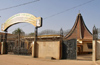 Sngal - Touba: rsidence du Grand Marabout, Serigne Saliou Mbacke - photographie par G.Frysinger