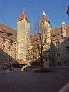 Neuchtel: inner court of the castle / chteau cour intrieure (photo by Christian Roux)