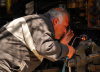 Damascus, Syria: welder at work - Via Recta - photographer: M.Torres