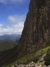 Tasmania - Cradle Mountain - Lake St Clair National Park: Overland Track - scarp (photo by M.Samper)