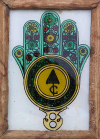 Tunisia / Tunisie -  Tozeur: Hand of Fatima picture, daughter of the Prophet - mano - mao de Fatima (photo by J.Kaman)