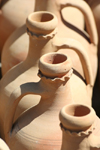 Turkey - Cappadocia - Avanos: jugs - photo by C.Roux