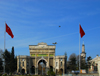 Istanbul, Turkey: Istanbul University - entrance gate and Turkish flags - Beyazit Square, Aksaray - Eminn District - istanbul universitesi - photo by M.Torres