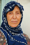 Urfa / Edessa / Sanliurfa, Southeastern Anatolia, Turkey: Kurdish woman with blue hijab - photo by W.Allgwer
