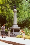 Turkmenistan - Ashghabat: in the park next to Pushkin monument (photo by G.Frysinger)