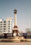 UAE - Sharjah: clock - Rollo square - photo by M.Torres