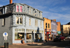 Manitou Springs, El Paso County, Colorado, USA: old shop with mansard roof - commercial district - photo by M.Torres