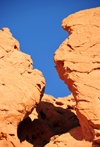 Colorado Springs, El Paso County, Colorado, USA: Garden of the Gods - kissing rocks - photo by M.Torres