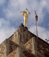 USA - Birmingham / BHM (Alabama): power company - gilded statue (photo by M.Torres)