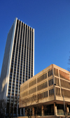 Portland, Oregon, USA: Unitus Plaza, modernism by architect Pietro Belluschi - Wells Fargo Tower in the background - Southwest Jefferson Street - photo by M.Torres