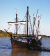 USA - Fort Smith (Arkansas): replica of Christopher Columbus' Nia caravel - Arkansas river - historic ship - European Heritage - photo by G.Frysinger